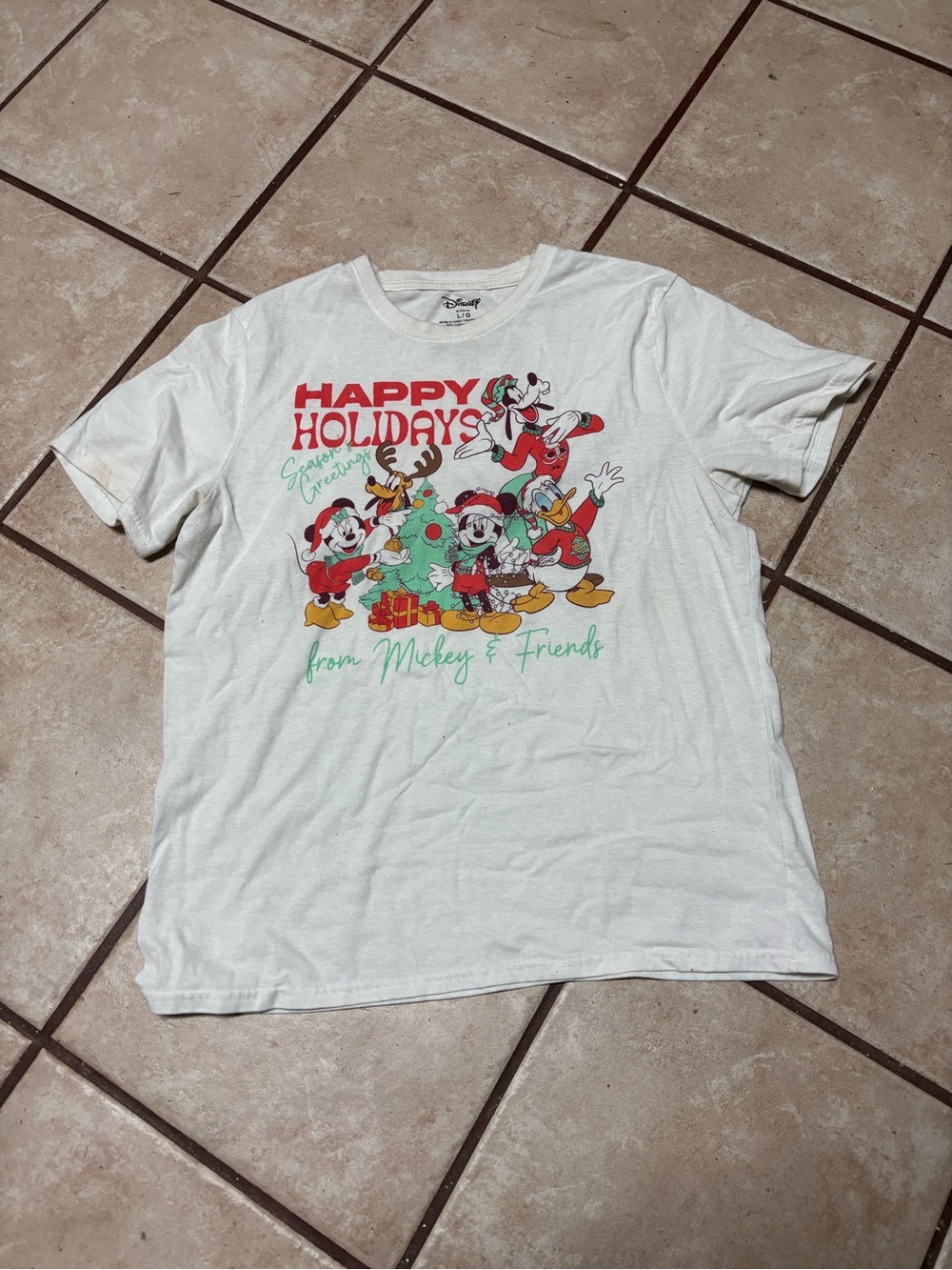 (A299) Vintage Disney Happy Holidays Mickey & Friends Graphic Tee Size L